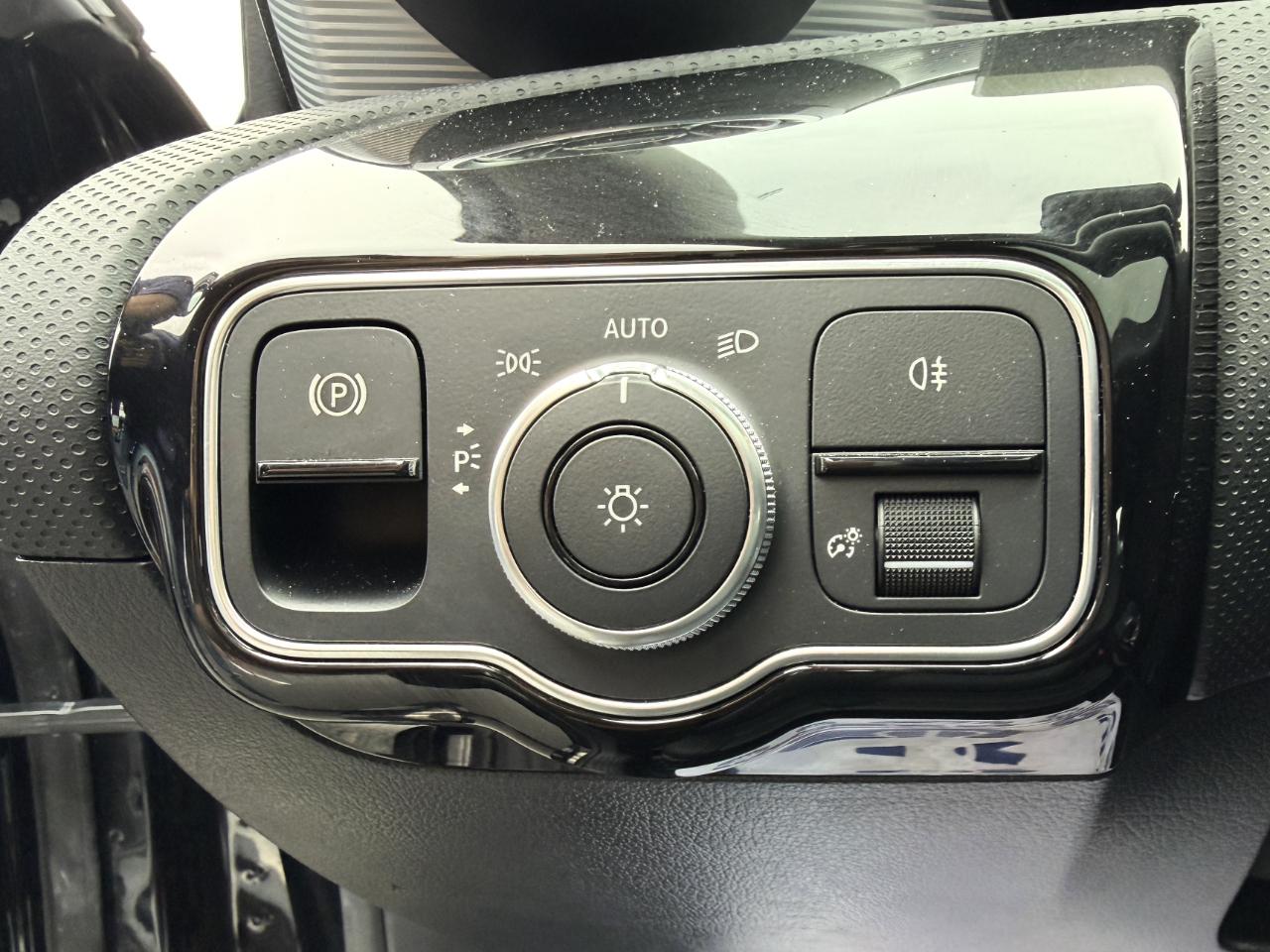 Mercedes-Benz A-Class A 220 2022