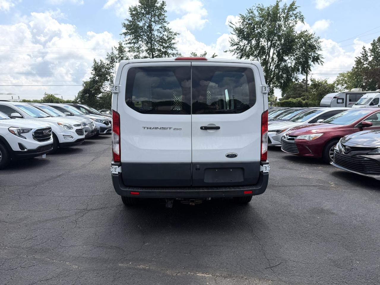 Ford Transit 250 Van Low Roof 60/40 Pass.130-in. WB 2018