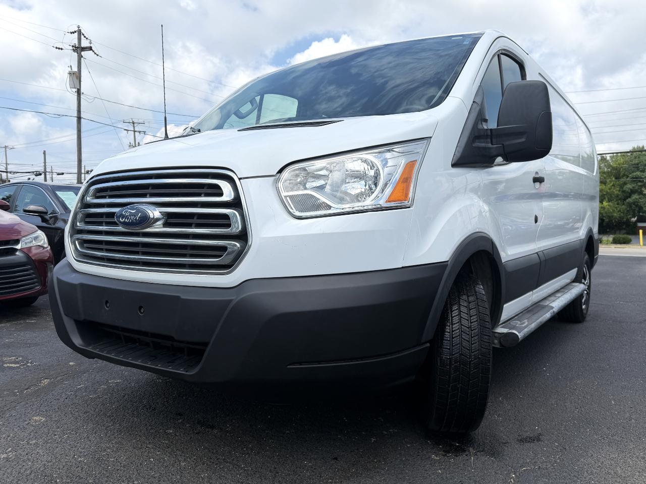 Ford Transit 250 Van Low Roof 60/40 Pass.130-in. WB 2018