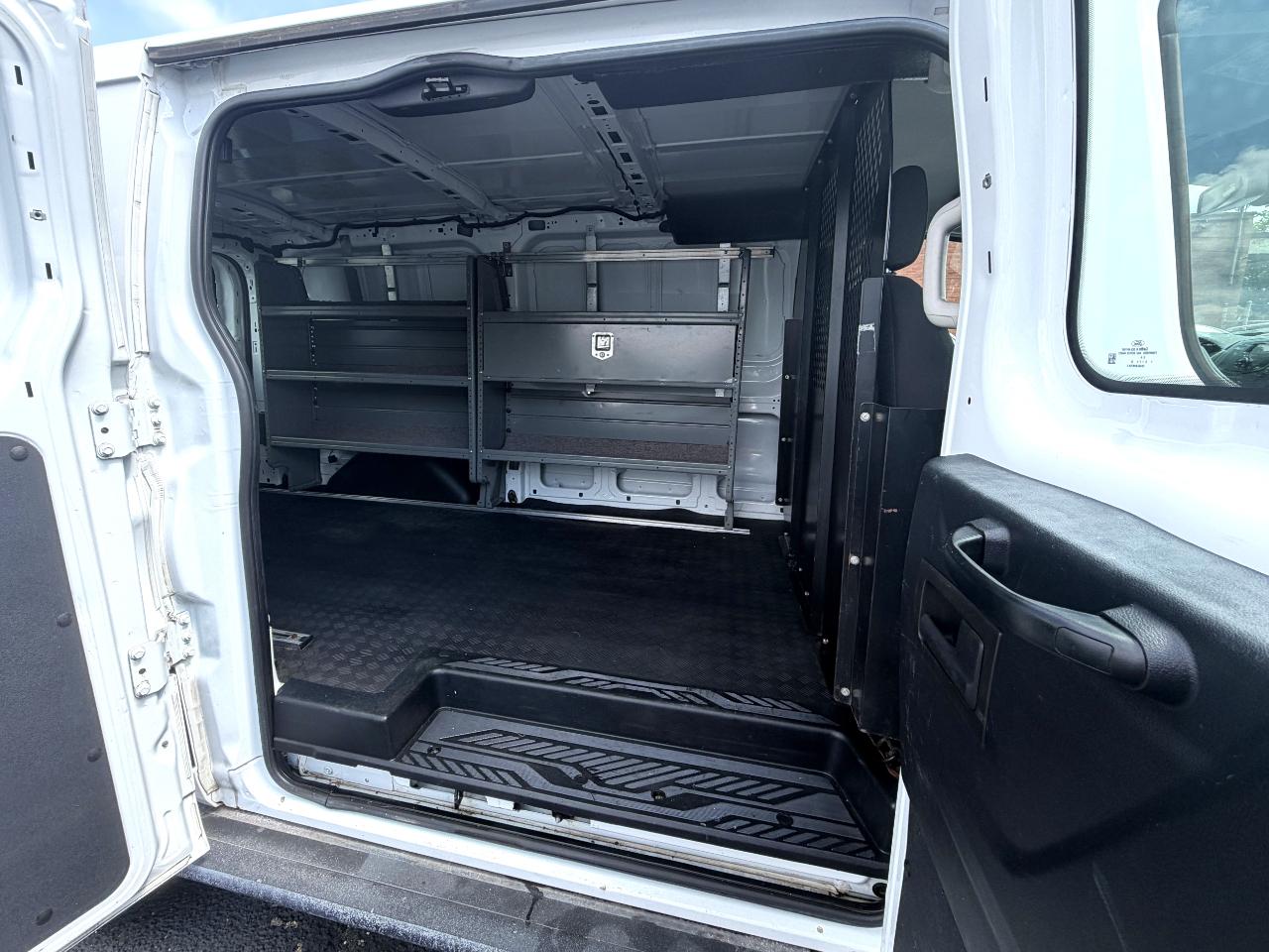 Ford Transit 250 Van Low Roof 60/40 Pass.130-in. WB 2018