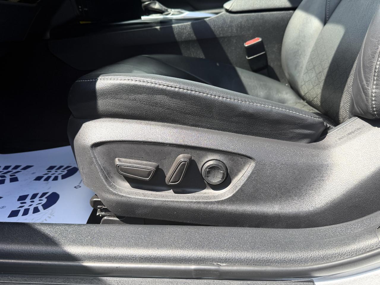 Toyota Camry XSE V6 2019