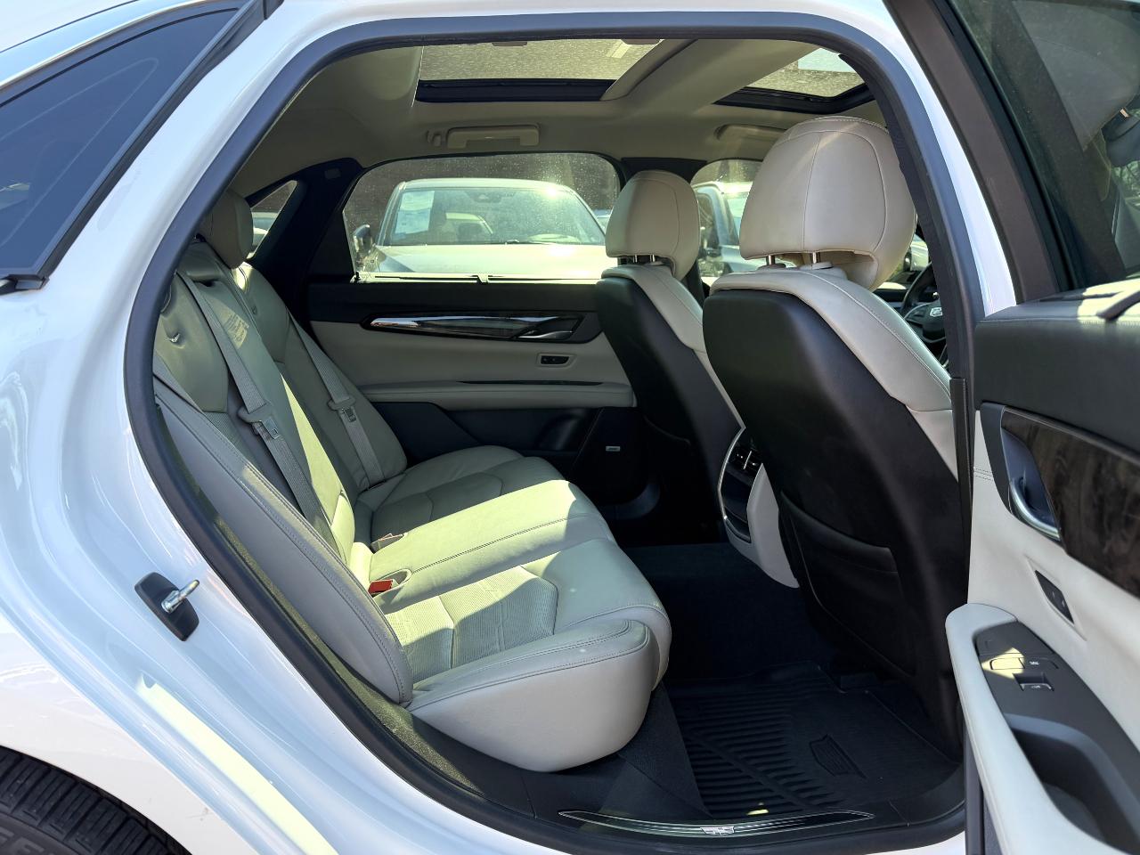 Cadillac CT6 3.6L Luxury AWD 2016