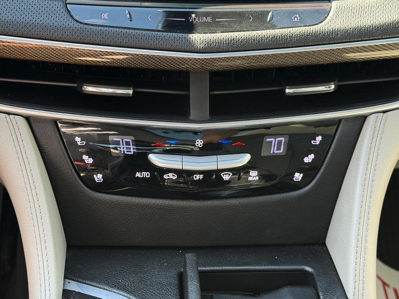 Cadillac CT6 3.6L Luxury AWD 2016