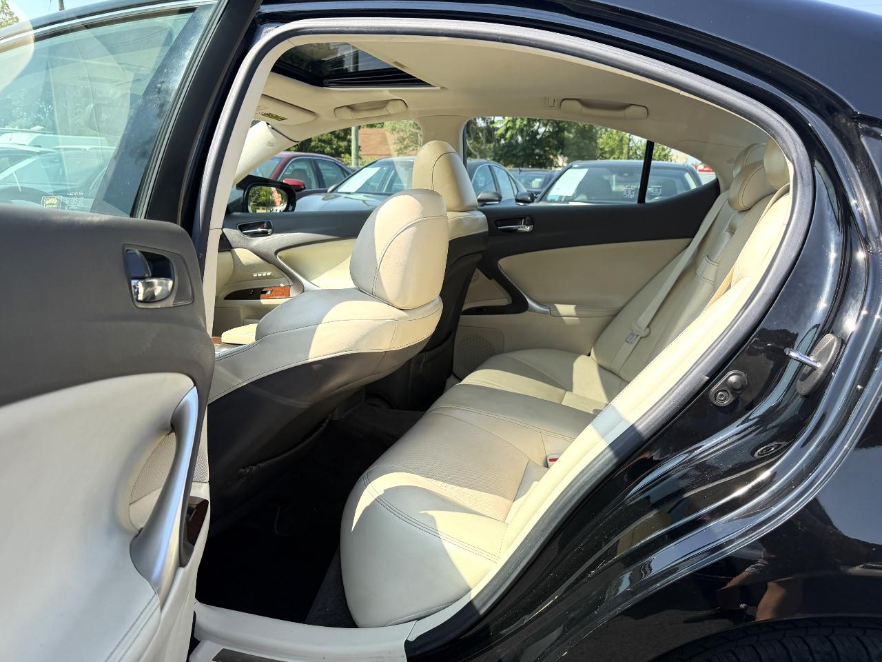 Lexus IS IS 250 AWD 6-Speed Sequential 2010