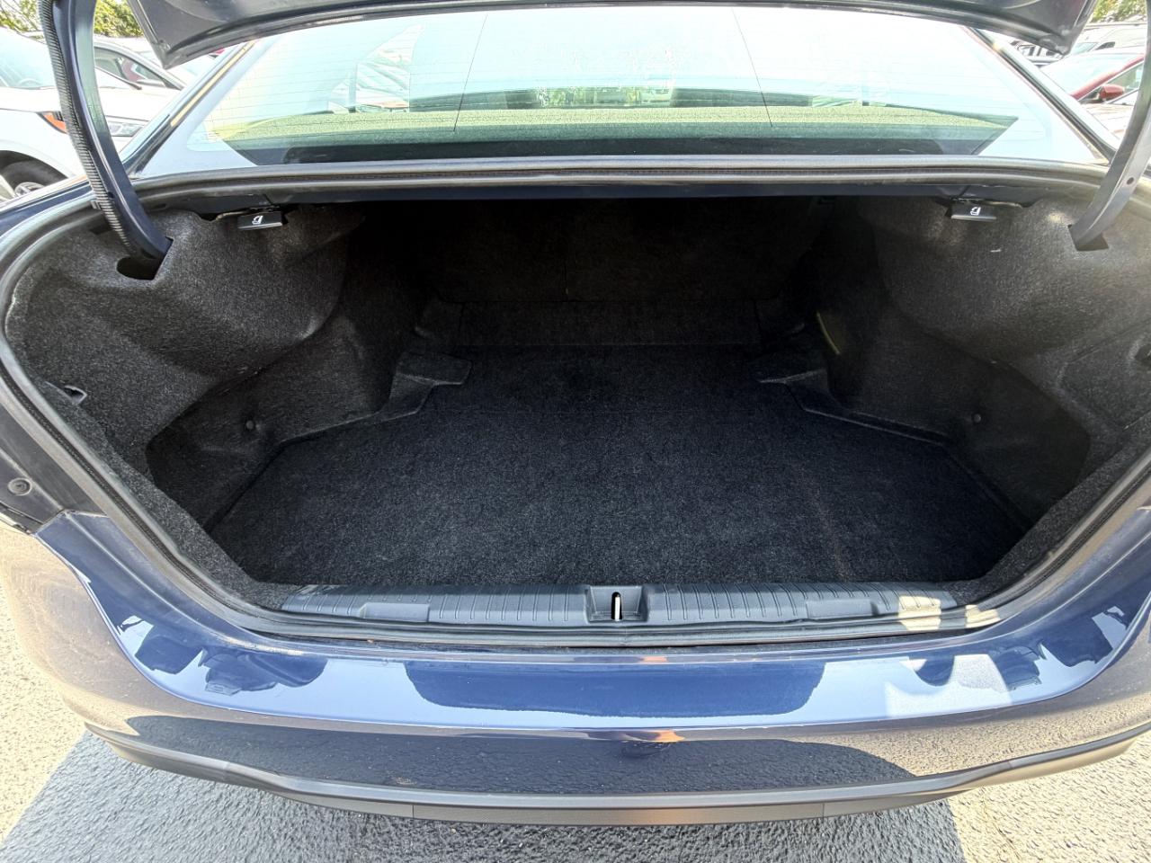 Subaru Legacy Premium 2024