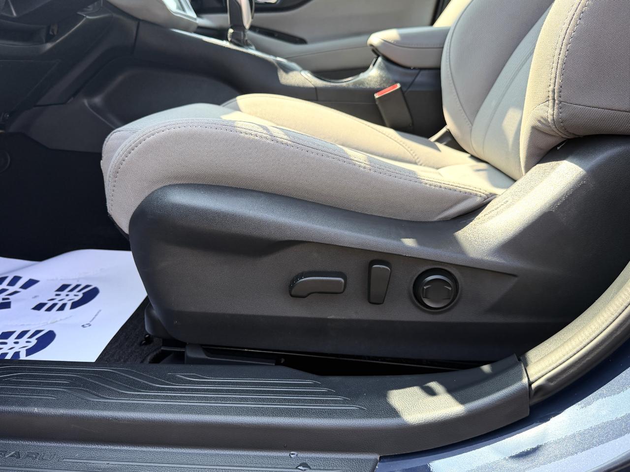 Subaru Legacy Premium 2024