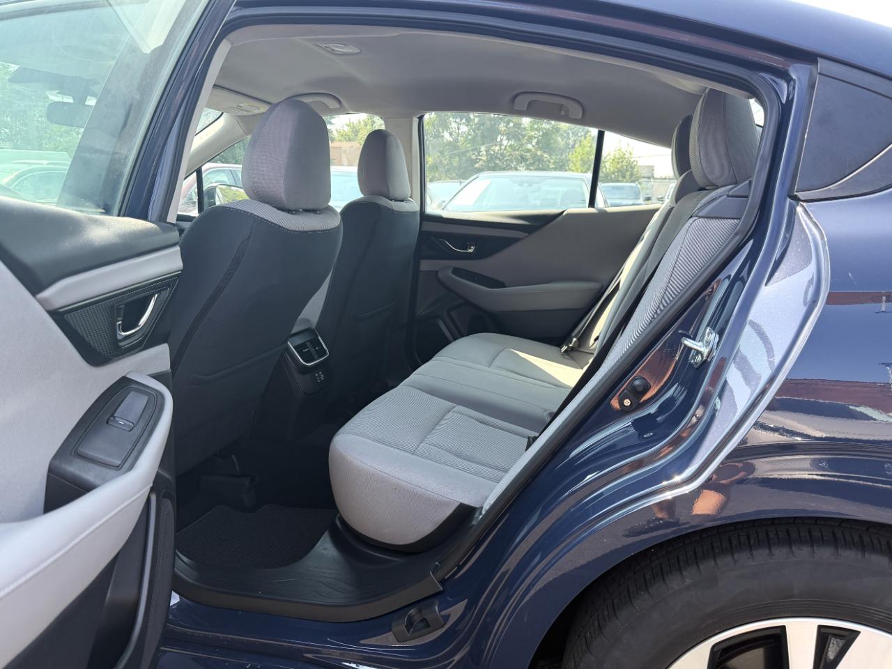 Subaru Legacy Premium 2024