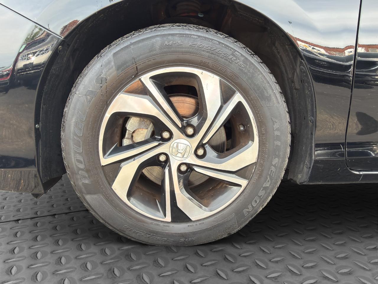 Honda Accord LX Sedan CVT 2016