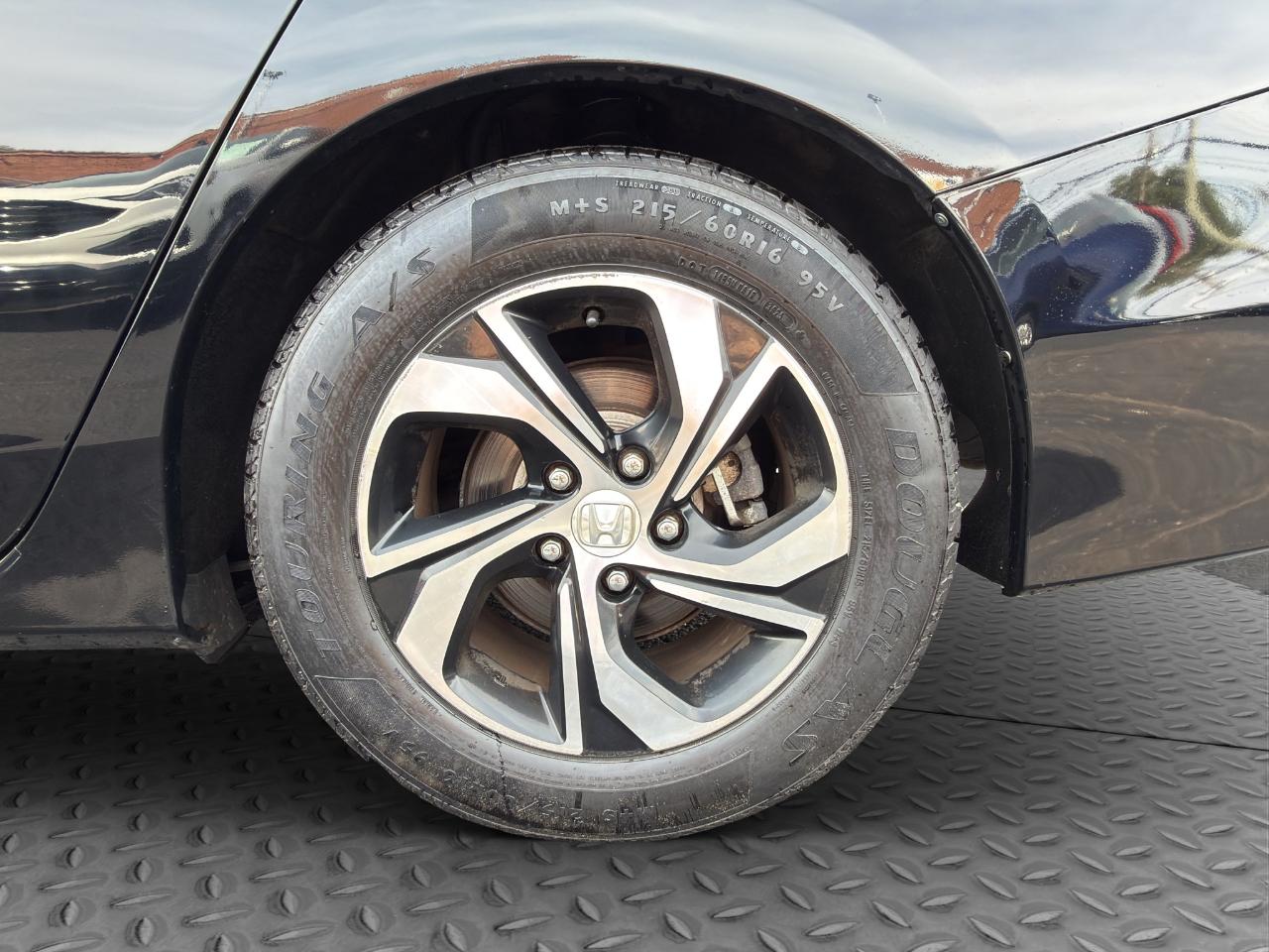 Honda Accord LX Sedan CVT 2016