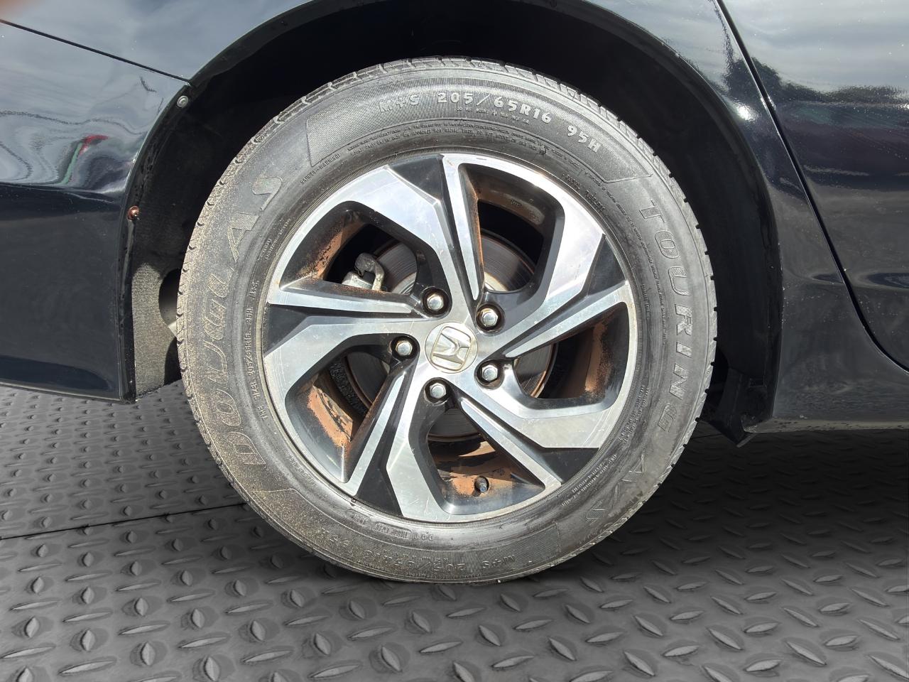 Honda Accord LX Sedan CVT 2016