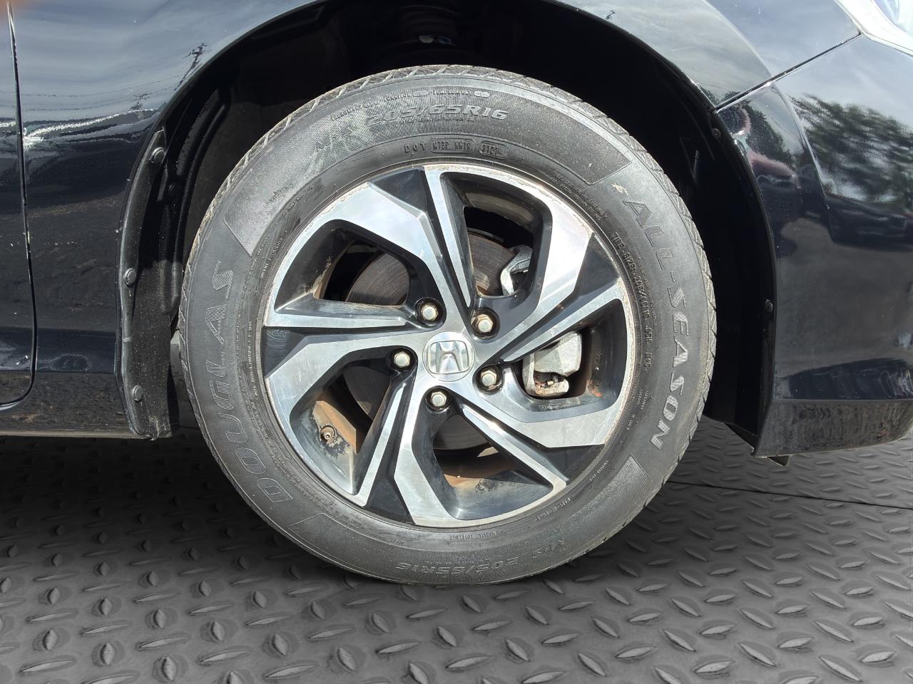 Honda Accord LX Sedan CVT 2016