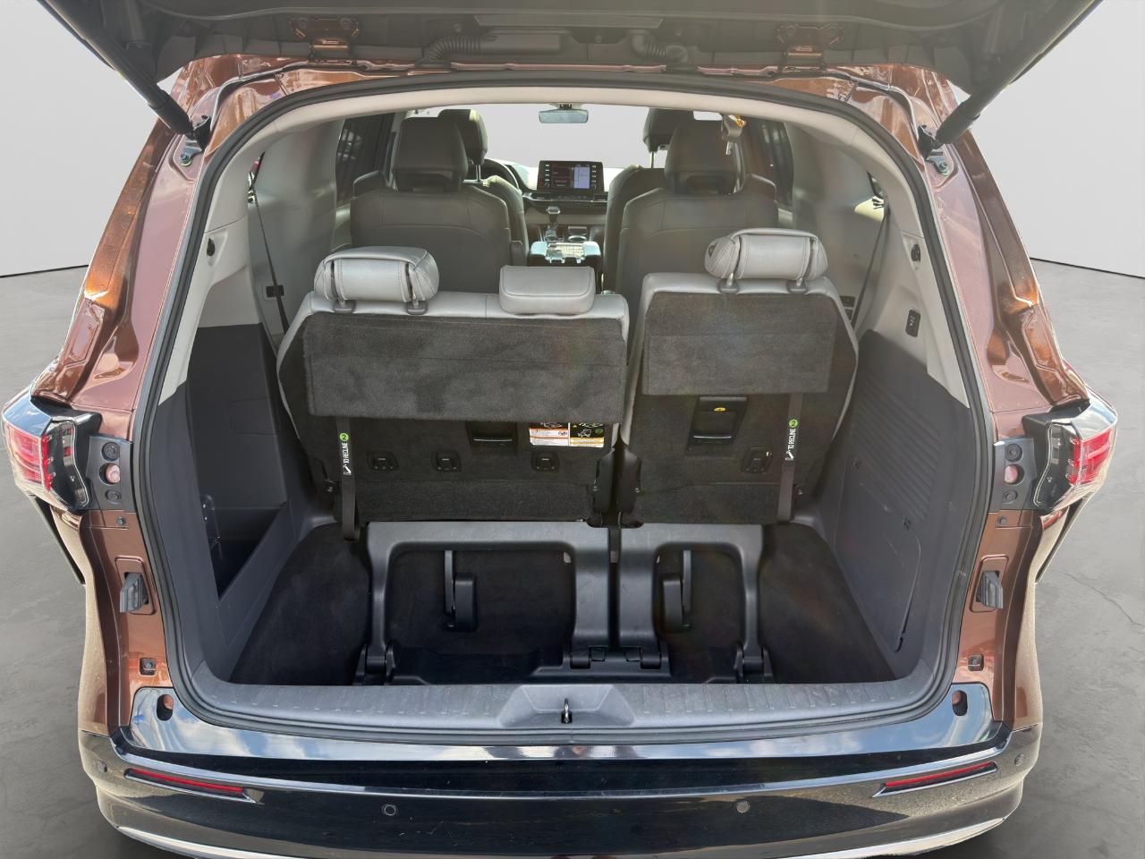 Toyota Sienna Limited 7-Passenger AWD 2022