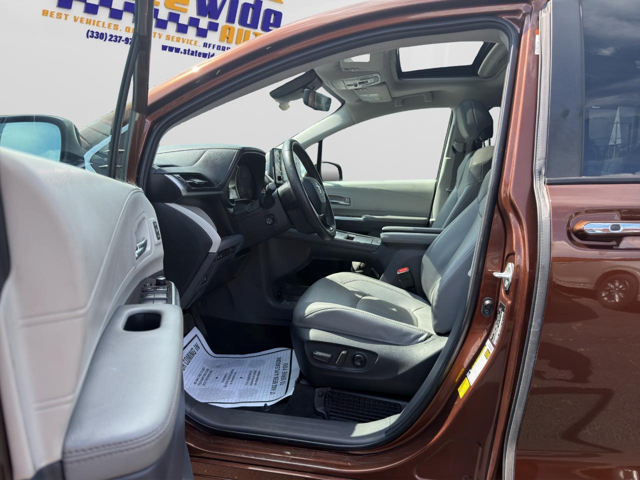 Toyota Sienna Limited 7-Passenger AWD 2022