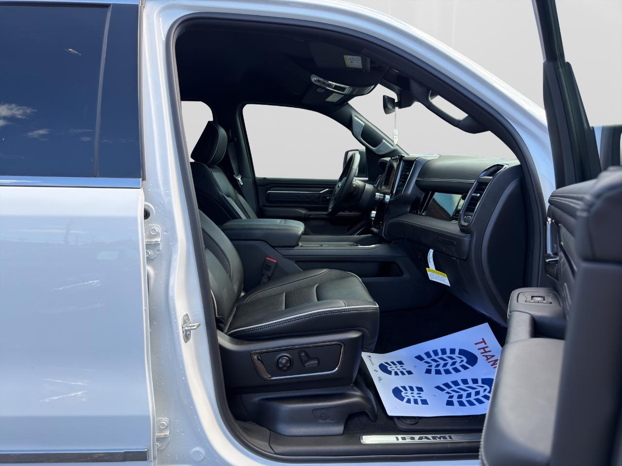 RAM 1500 Limited Crew Cab SWB 4WD 2026