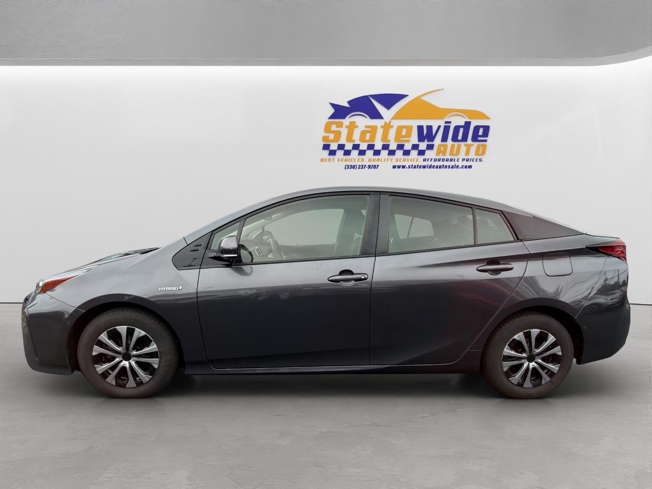 Toyota Prius L Eco 2020
