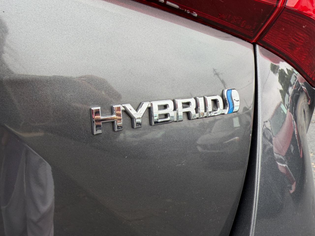 Toyota Prius L Eco 2020