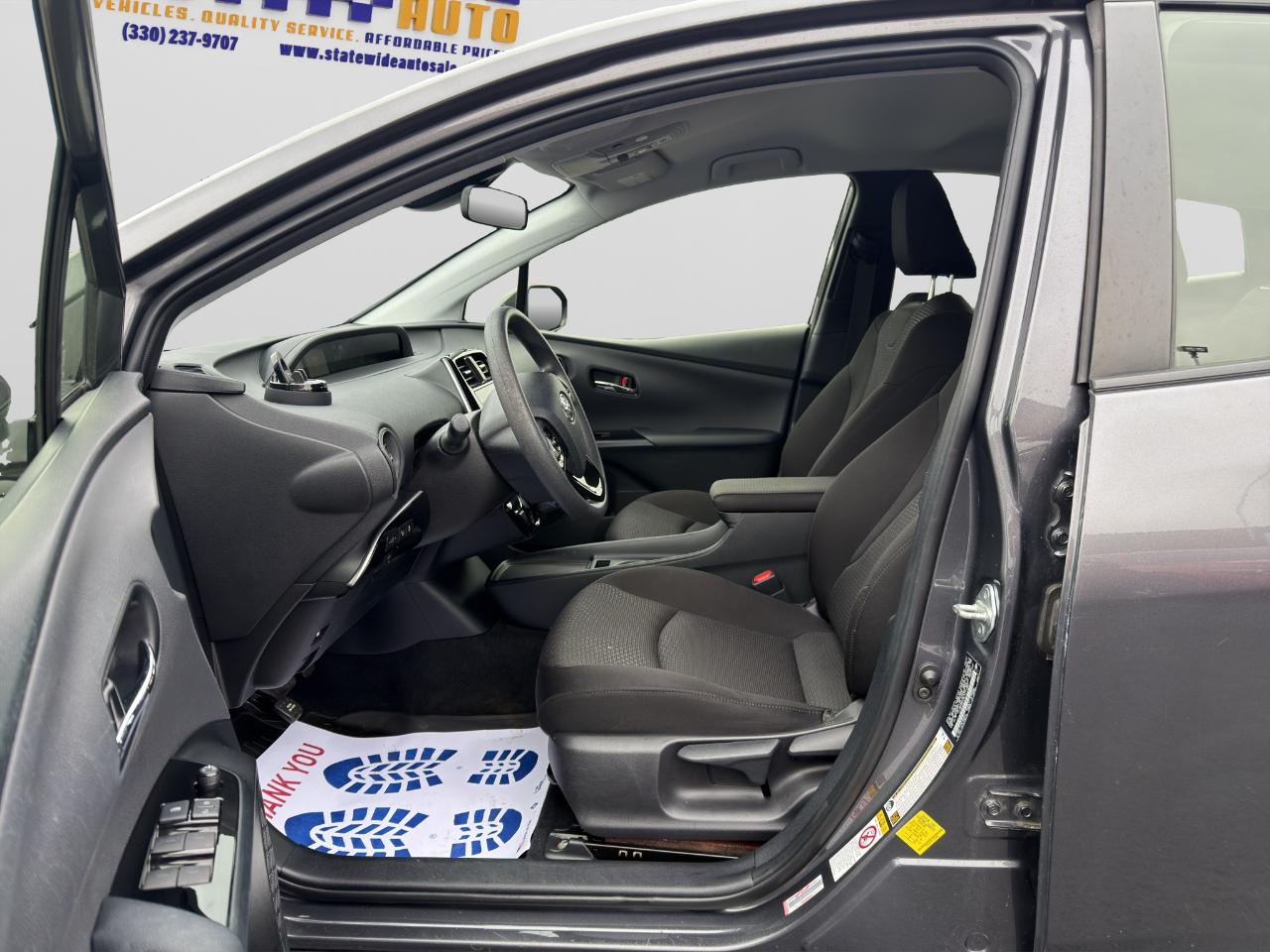 Toyota Prius L Eco 2020