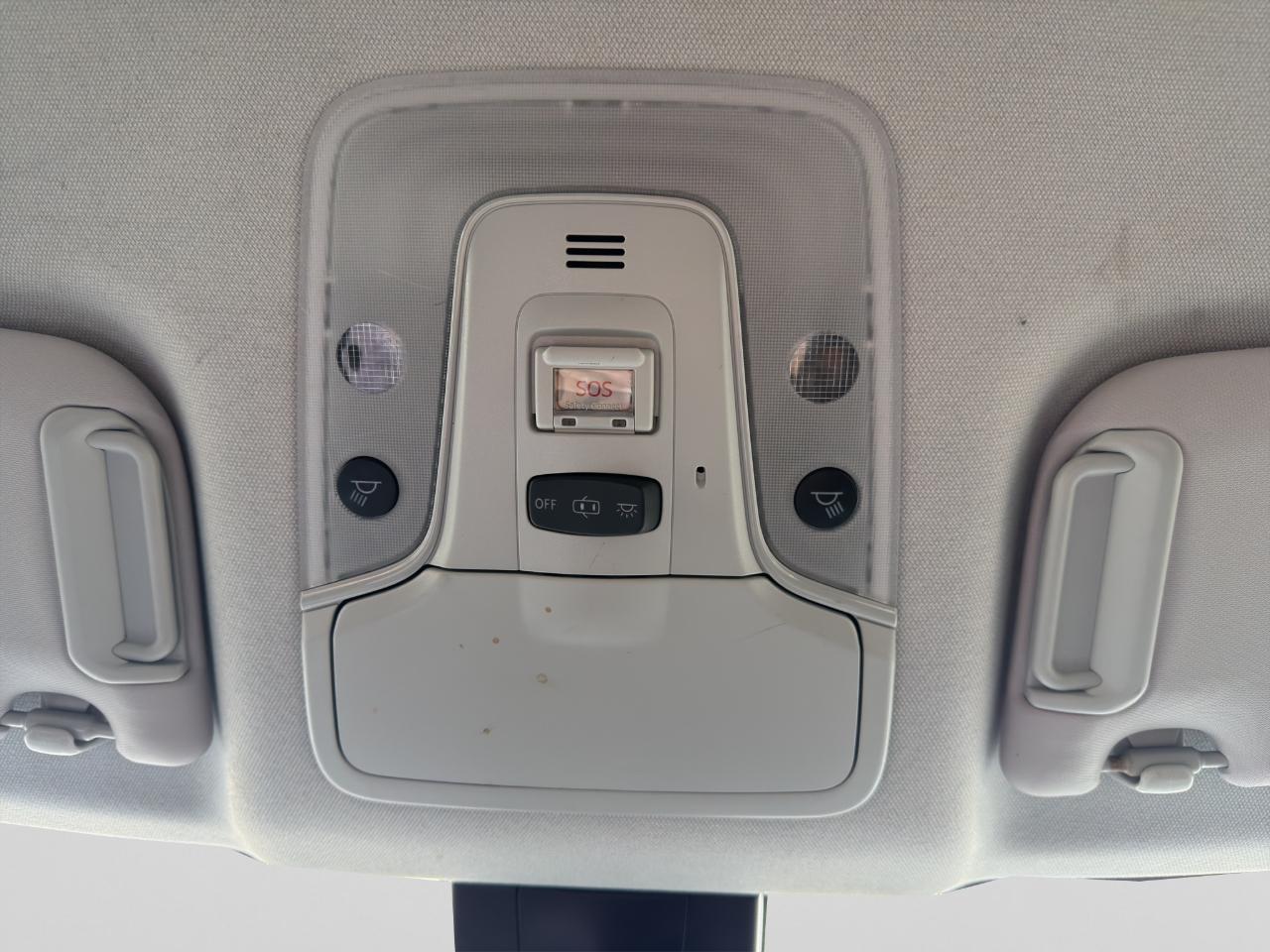 Toyota Prius L Eco 2020