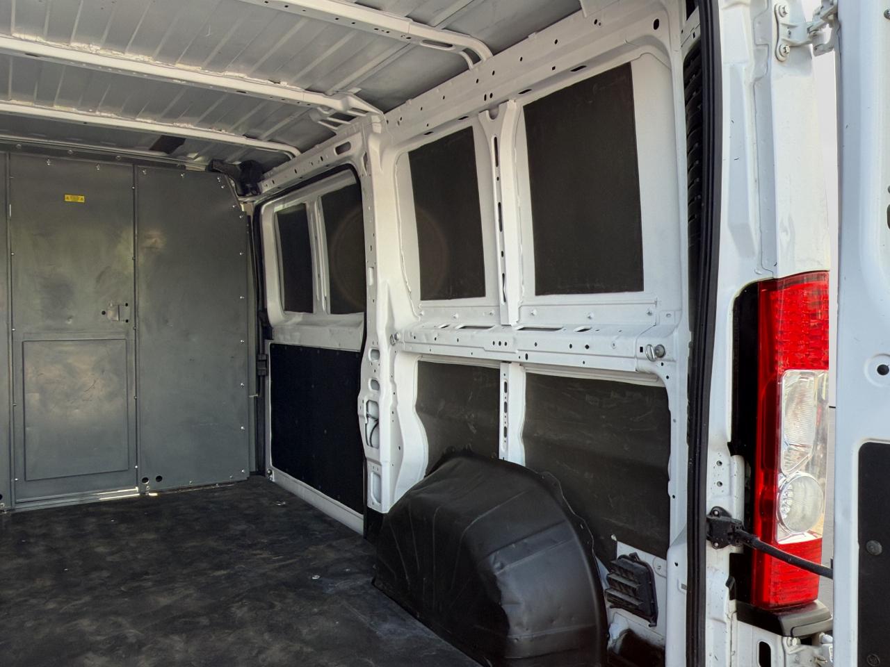 RAM Promaster 1500 Low Roof 136-in. WB 2021