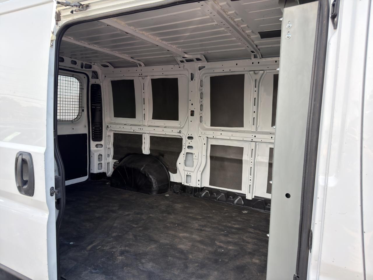 RAM Promaster 1500 Low Roof 136-in. WB 2021