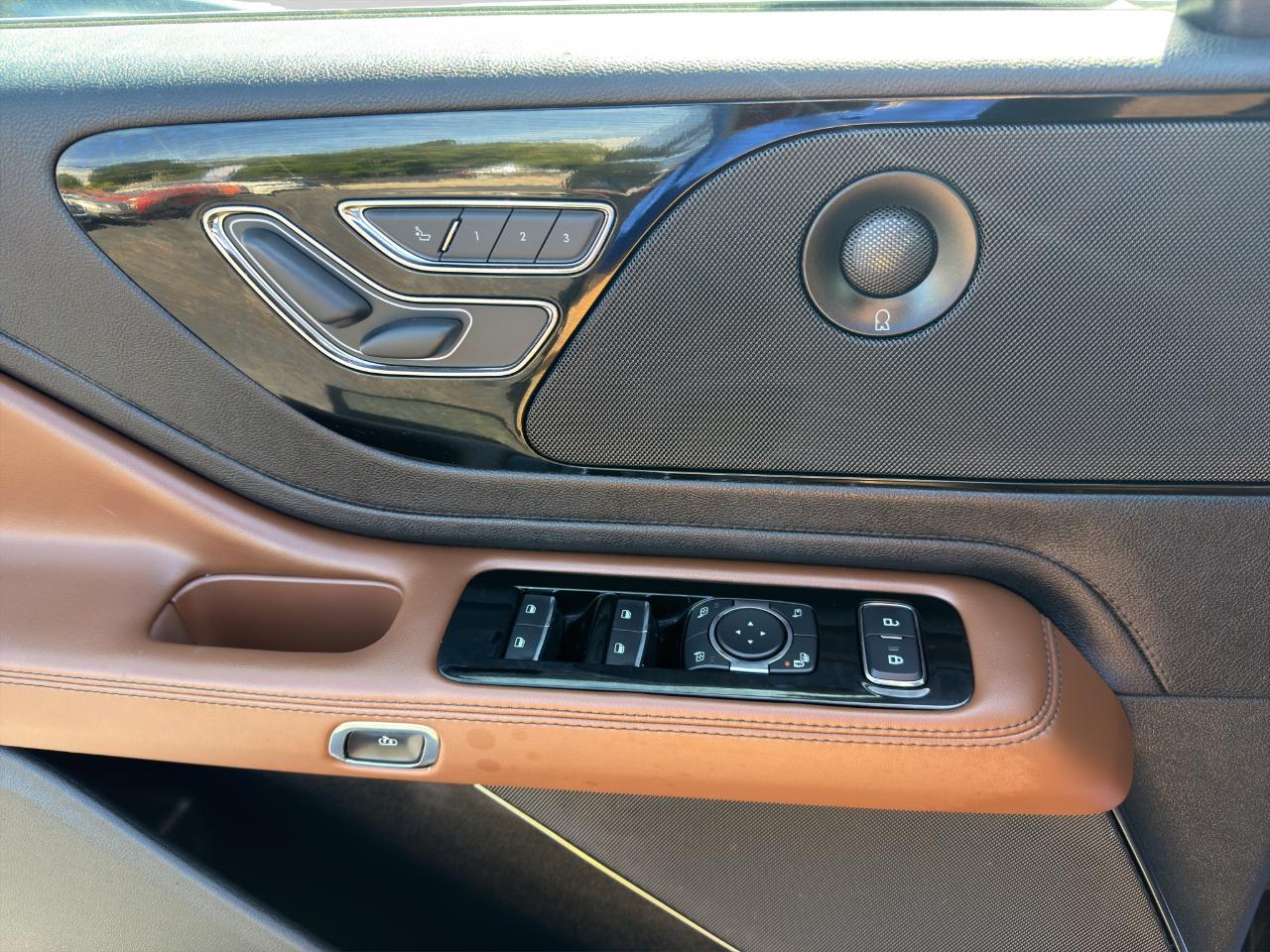 Lincoln Aviator Reserve AWD 2023