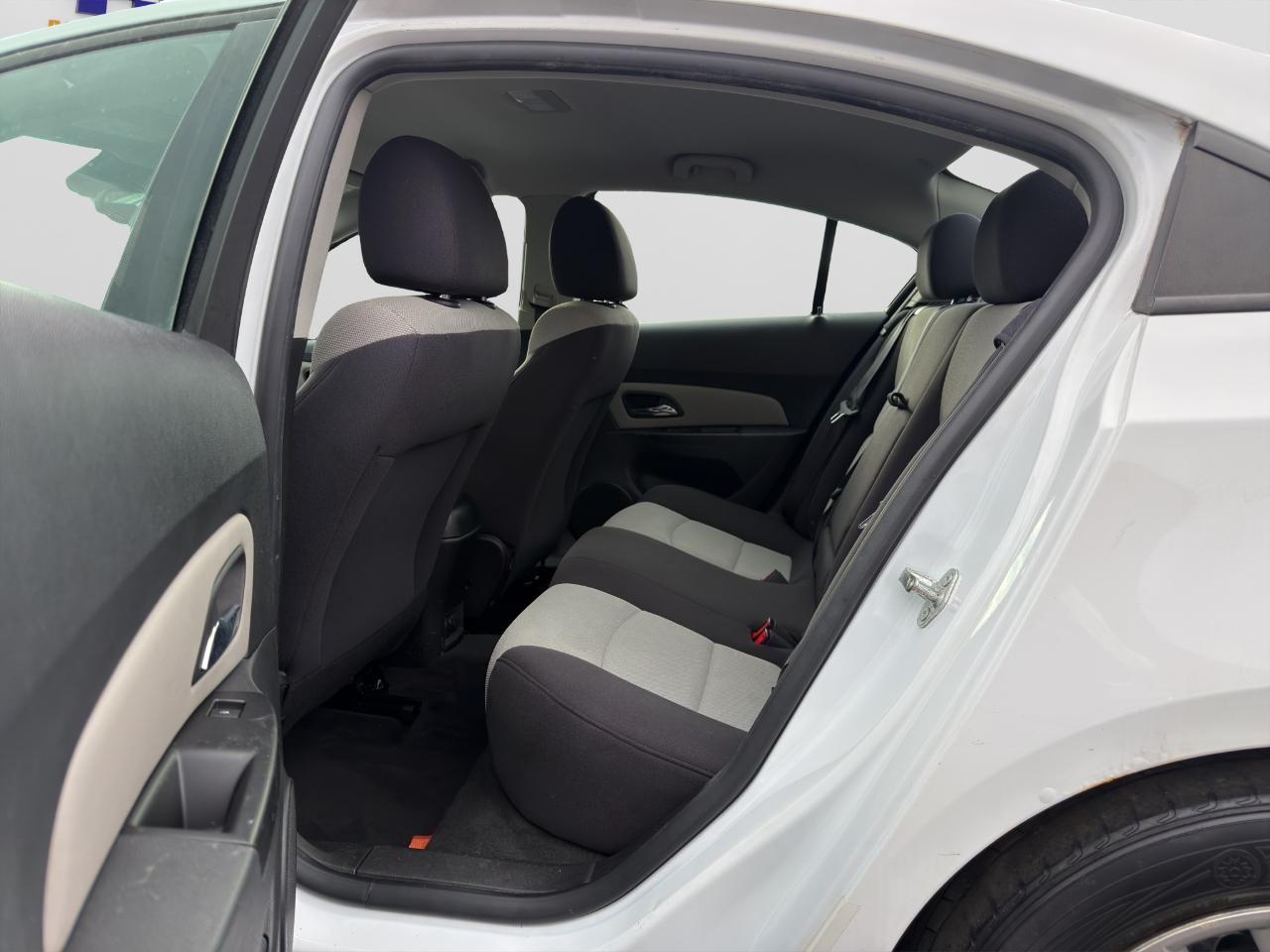 Chevrolet Cruze LS Auto 2014