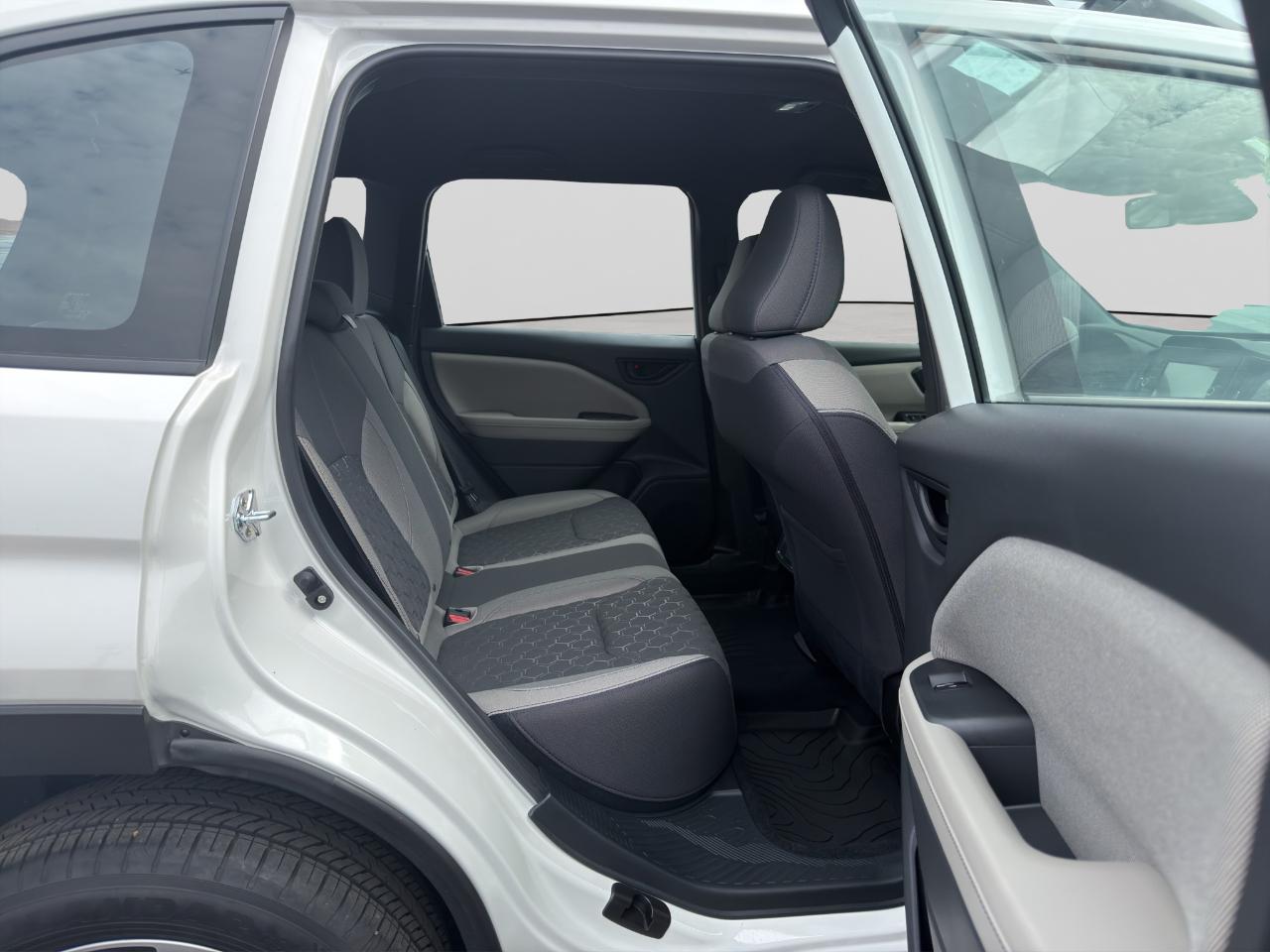 Subaru Forester Base 2025