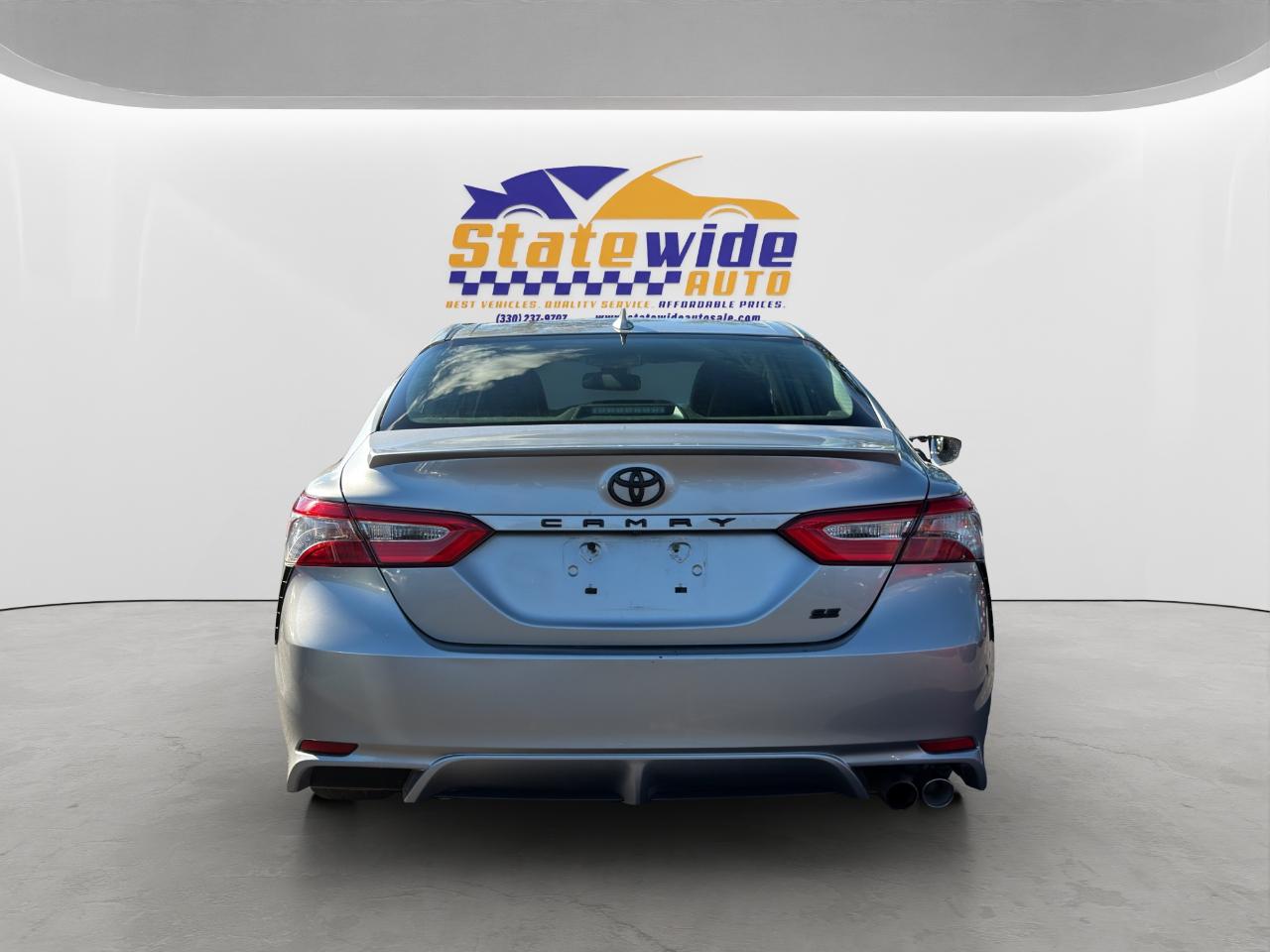 Toyota Camry SE 2019