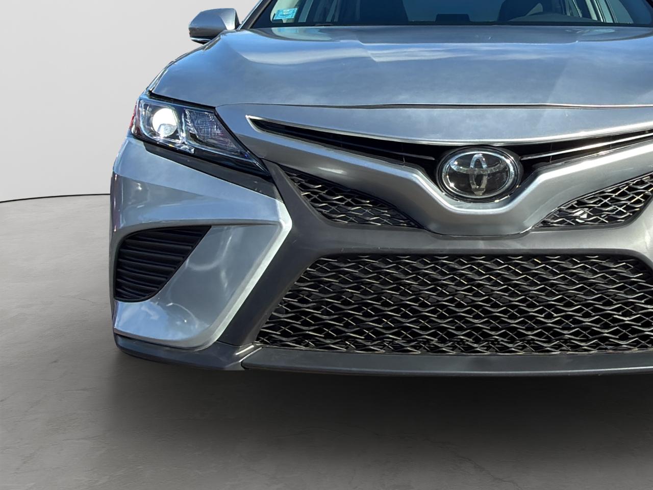 Toyota Camry SE 2019