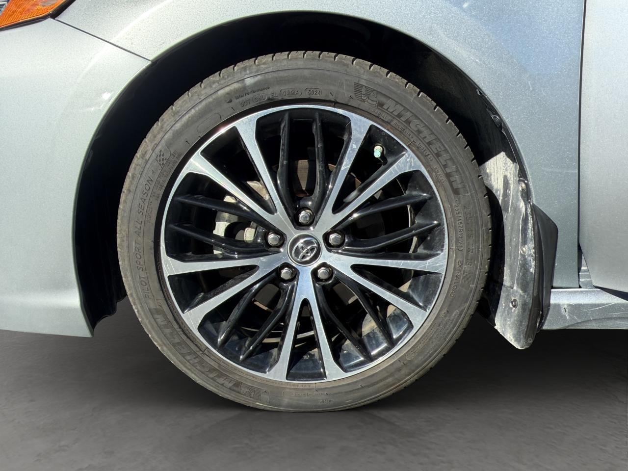 Toyota Camry SE 2019