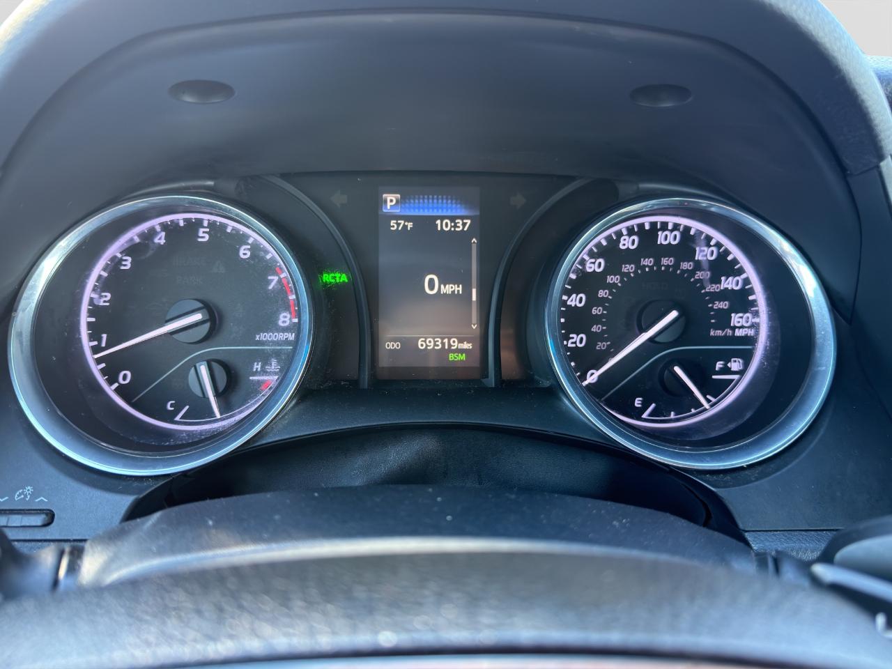 Toyota Camry SE 2019