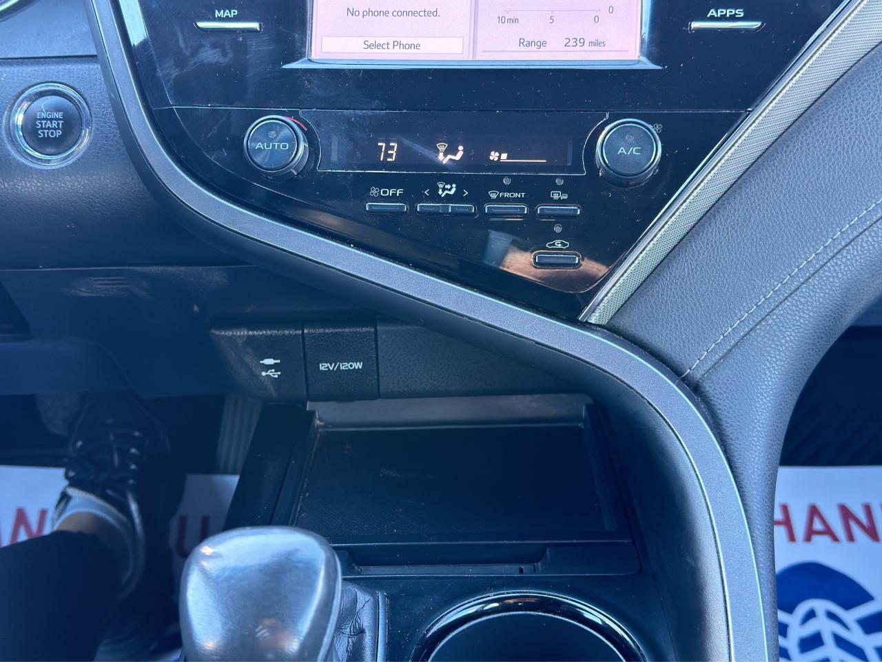 Toyota Camry SE 2019