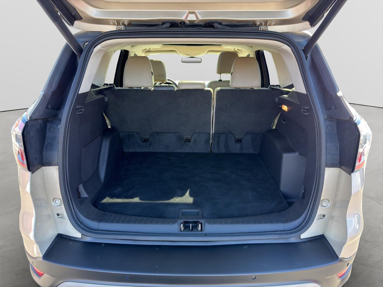 Ford Escape Titanium 4WD 2017