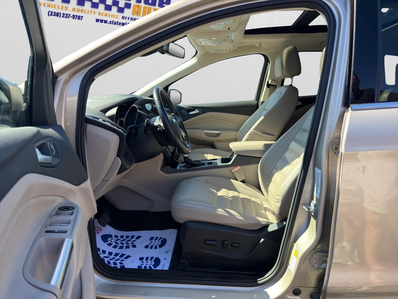 Ford Escape Titanium 4WD 2017