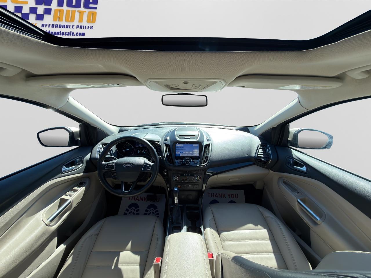 Ford Escape Titanium 4WD 2017