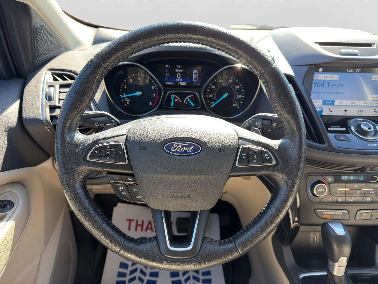 Ford Escape Titanium 4WD 2017