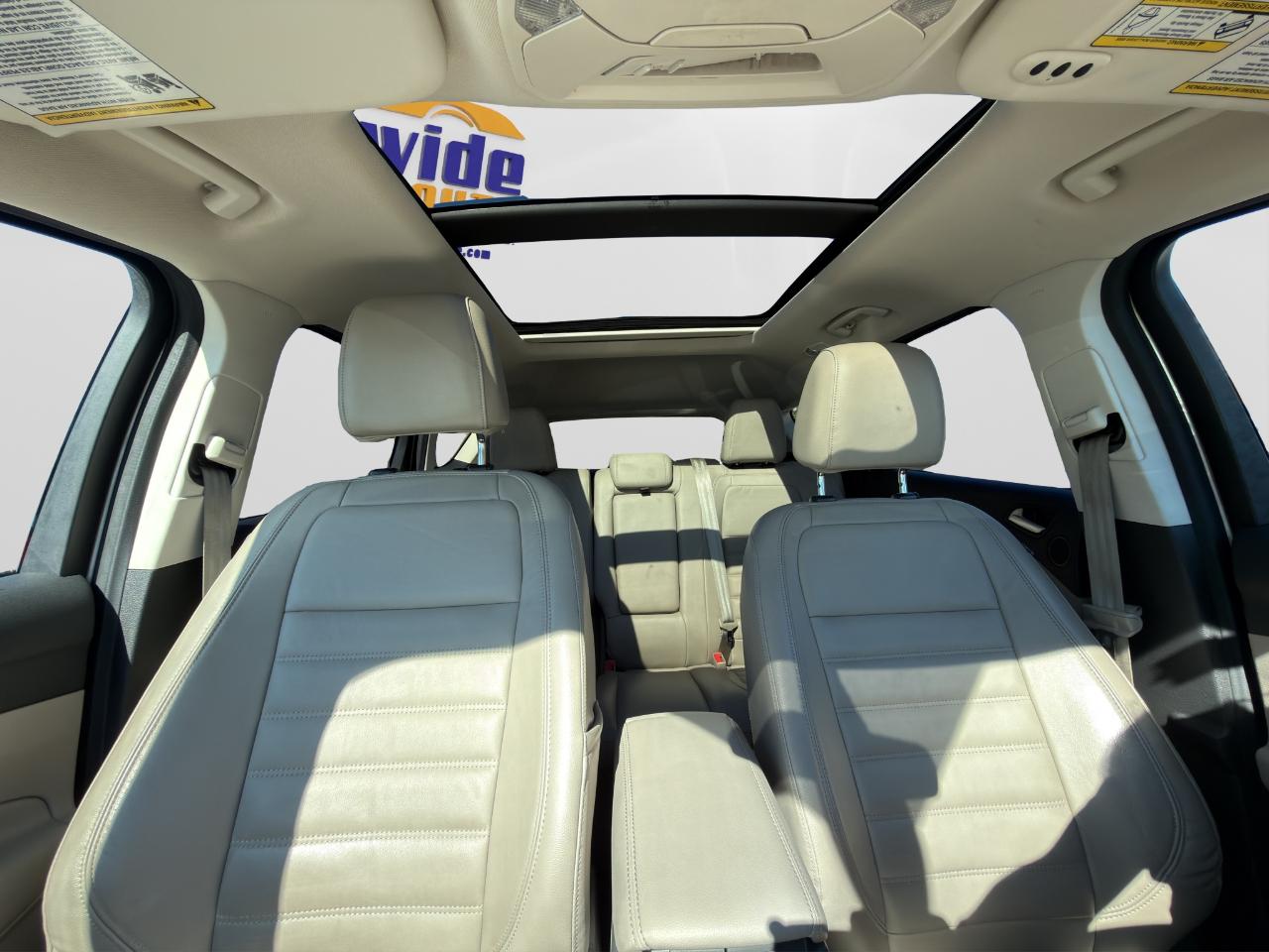 Ford Escape Titanium 4WD 2017