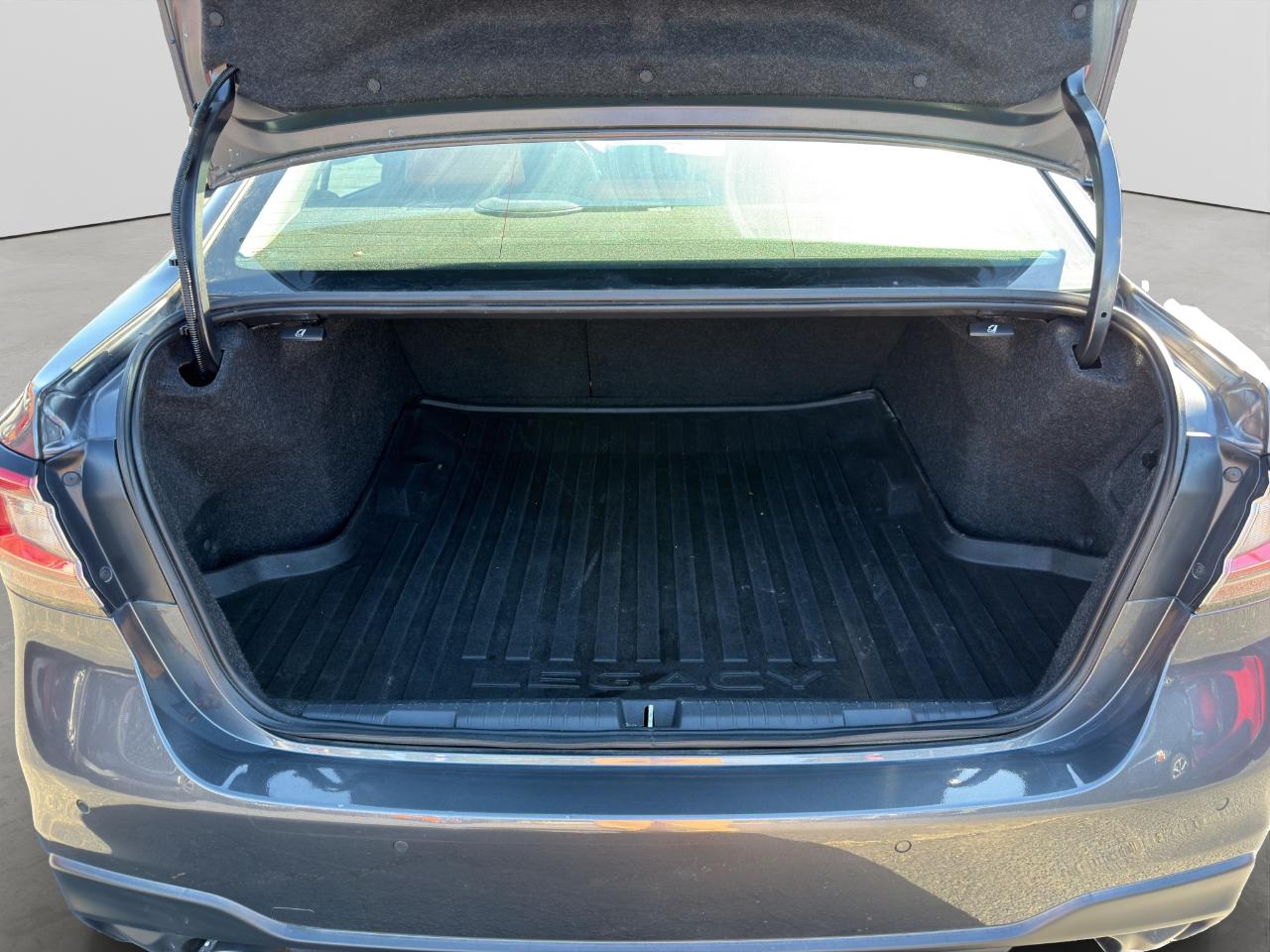 Subaru Legacy Touring XT 2022