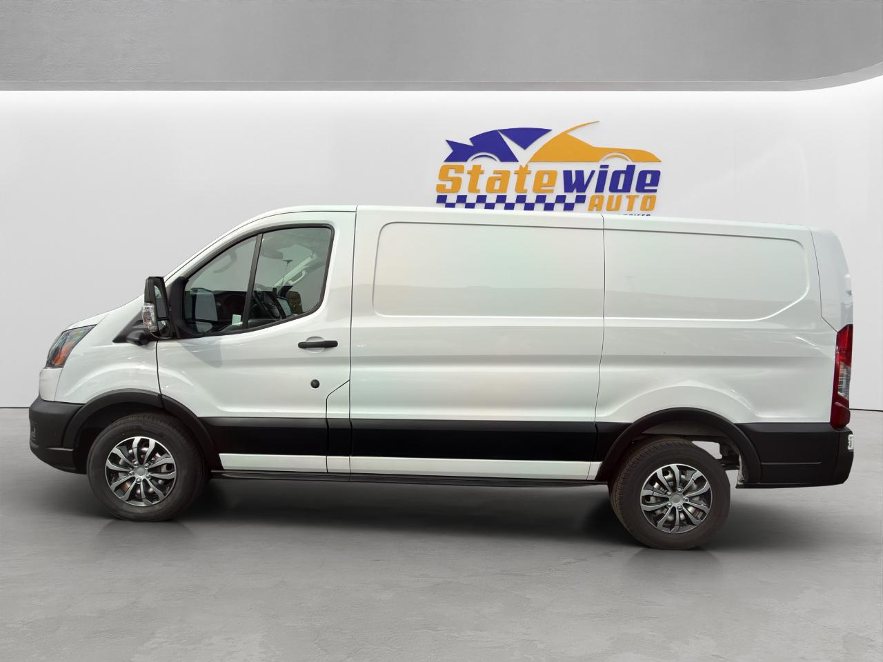 Ford Transit 150 Van Low Roof w/Sliding Pass. 130-in. WB 2026