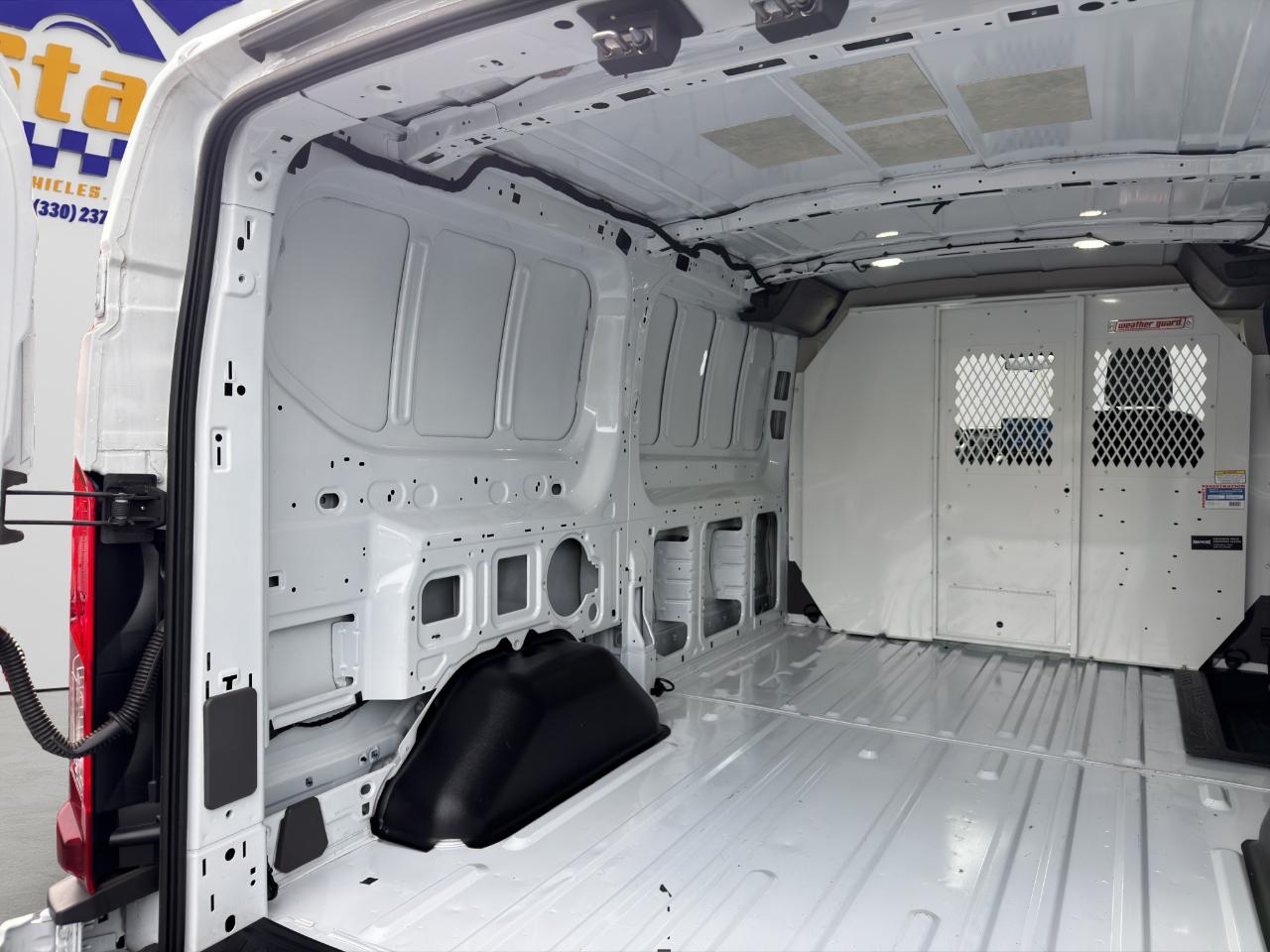 Ford Transit 150 Van Low Roof w/Sliding Pass. 130-in. WB 2026