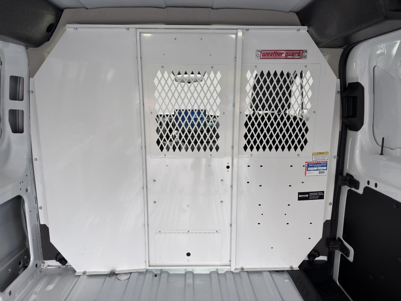 Ford Transit 150 Van Low Roof w/Sliding Pass. 130-in. WB 2026