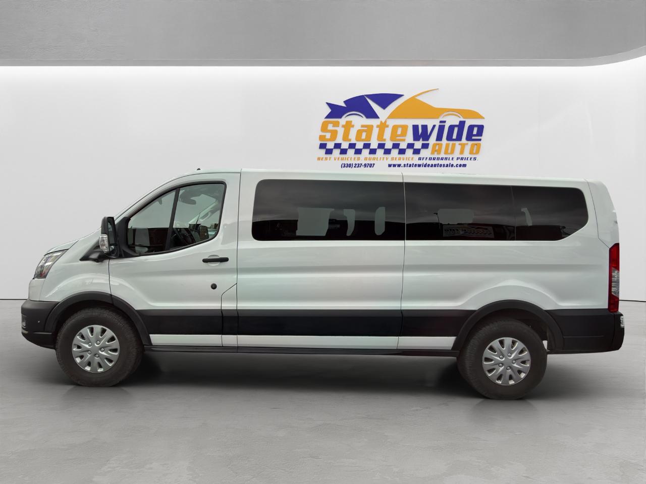Ford Transit 350 Wagon Low Roof XL w/Sliding Pass. 148-in. WB 2023