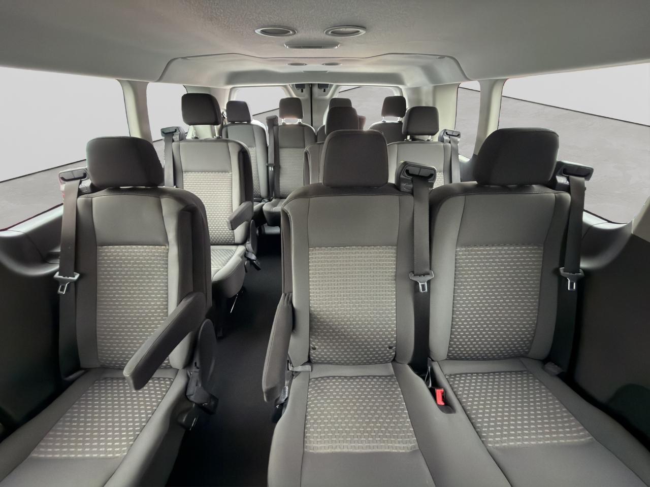 Ford Transit 350 Wagon Low Roof XL w/Sliding Pass. 148-in. WB 2023