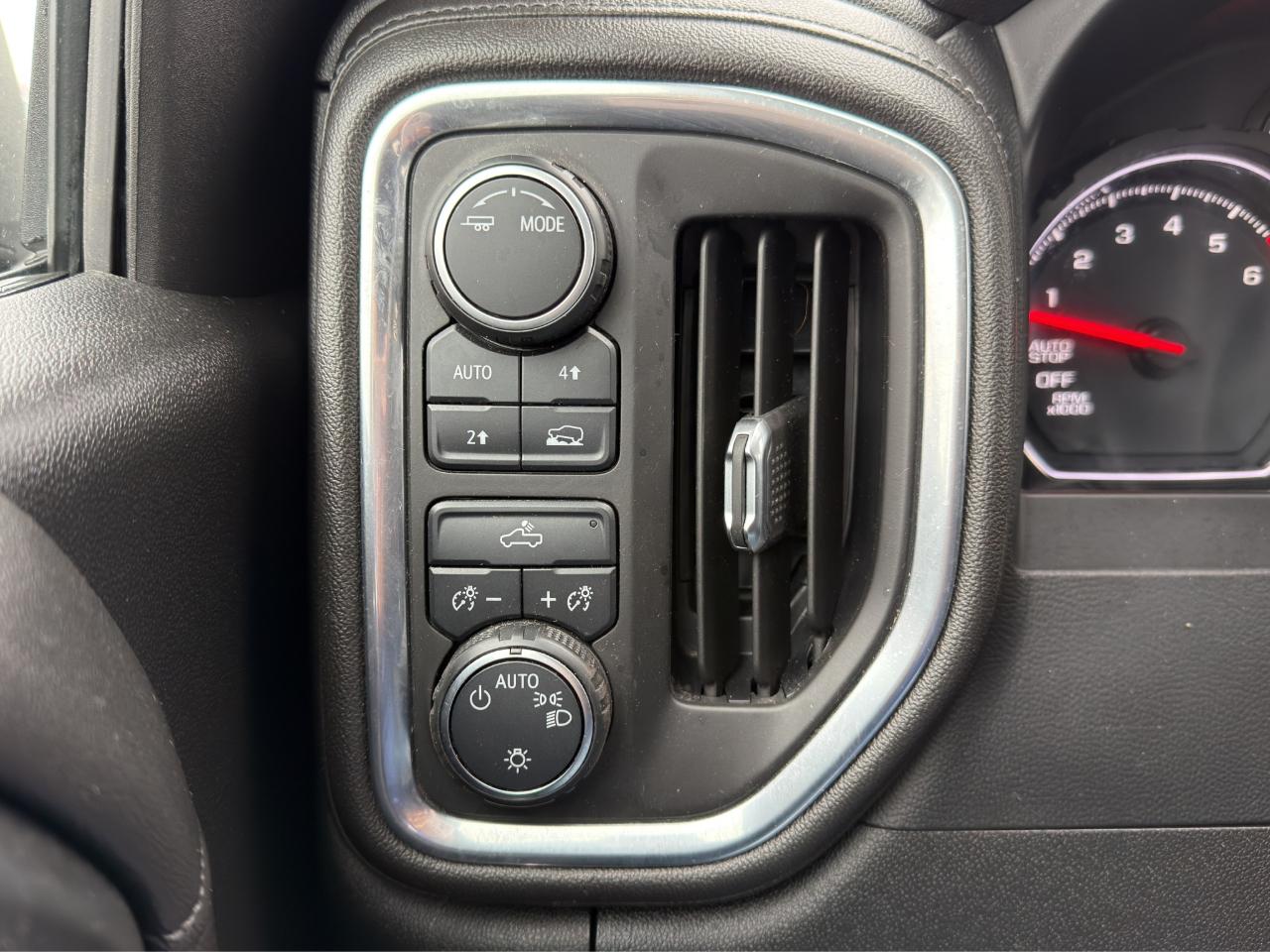 Chevrolet Silverado 1500 LT Double Cab 4WD 2020