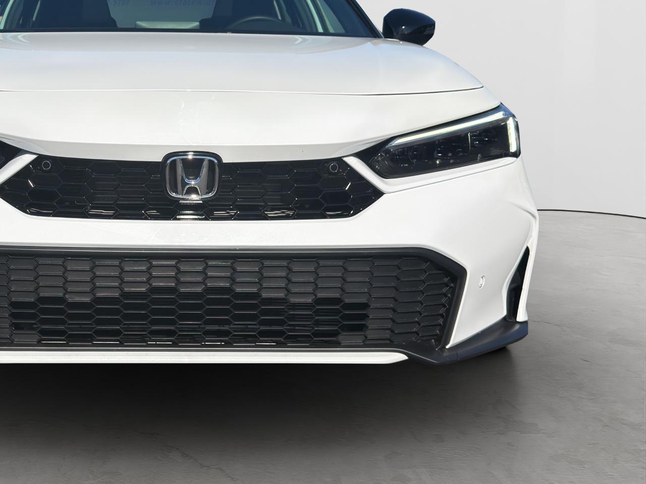Honda Civic Sport Touring Hybrid 2026