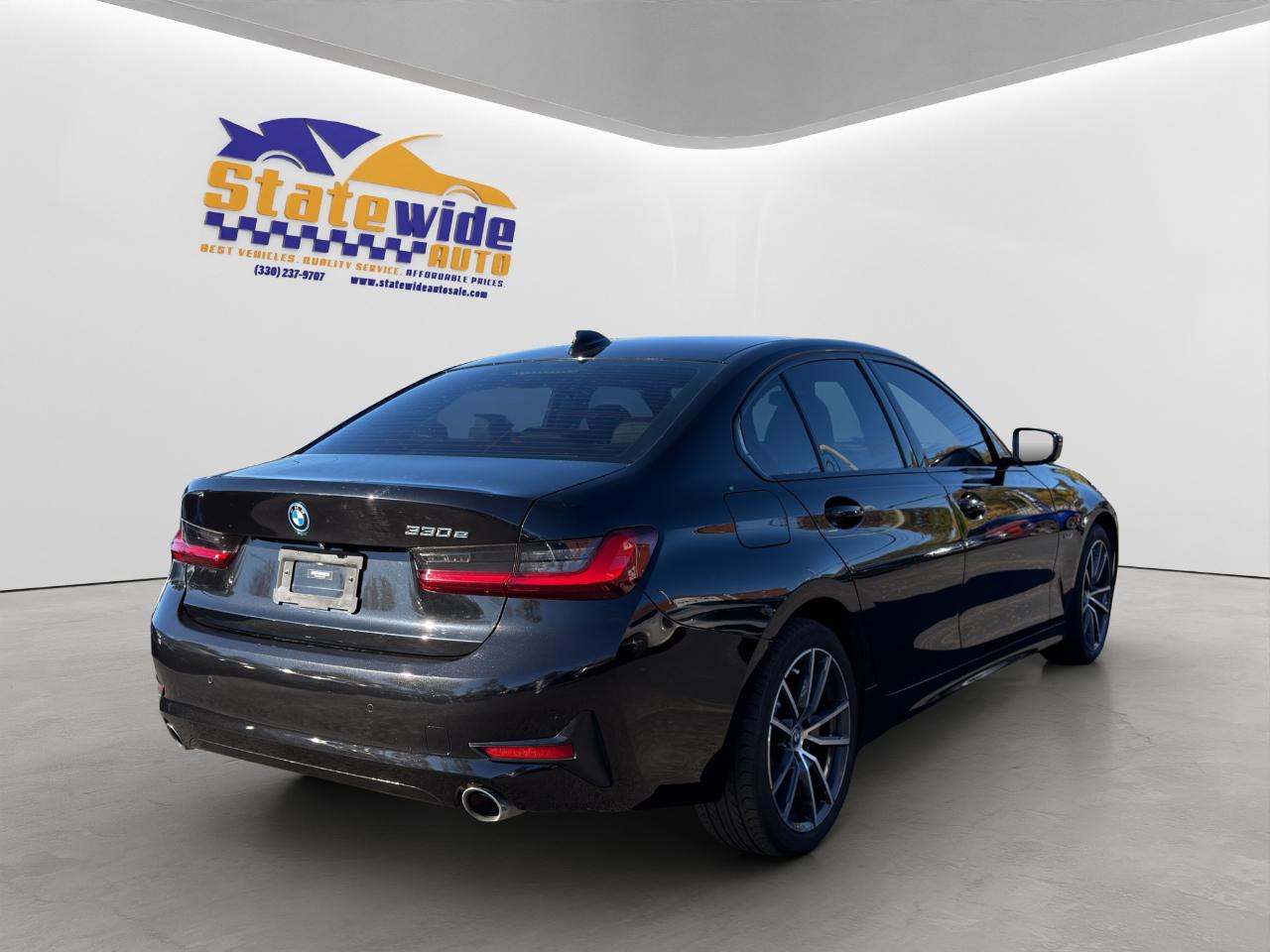 BMW 3-Series 330e 2022