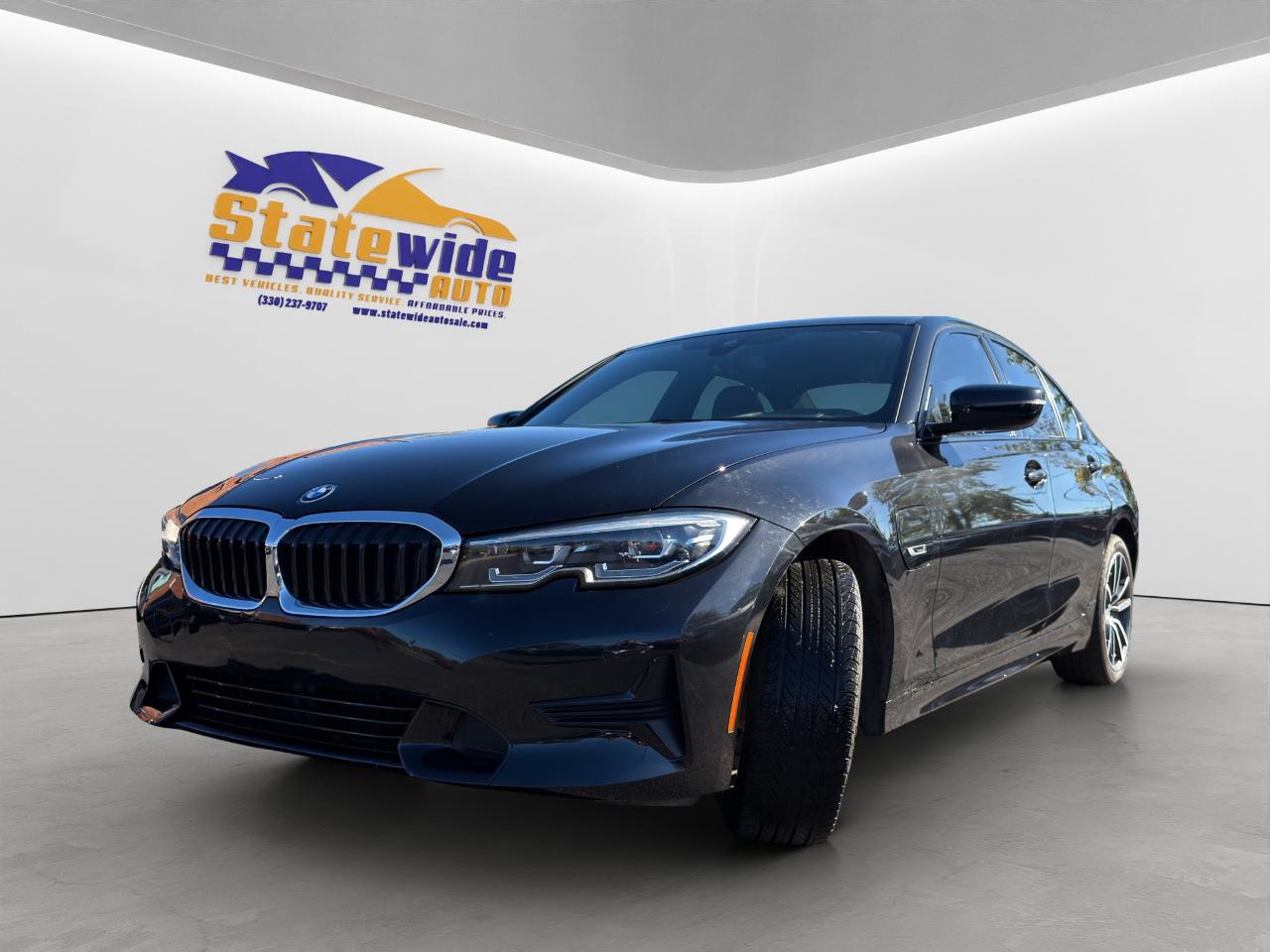 BMW 3-Series 330e 2022