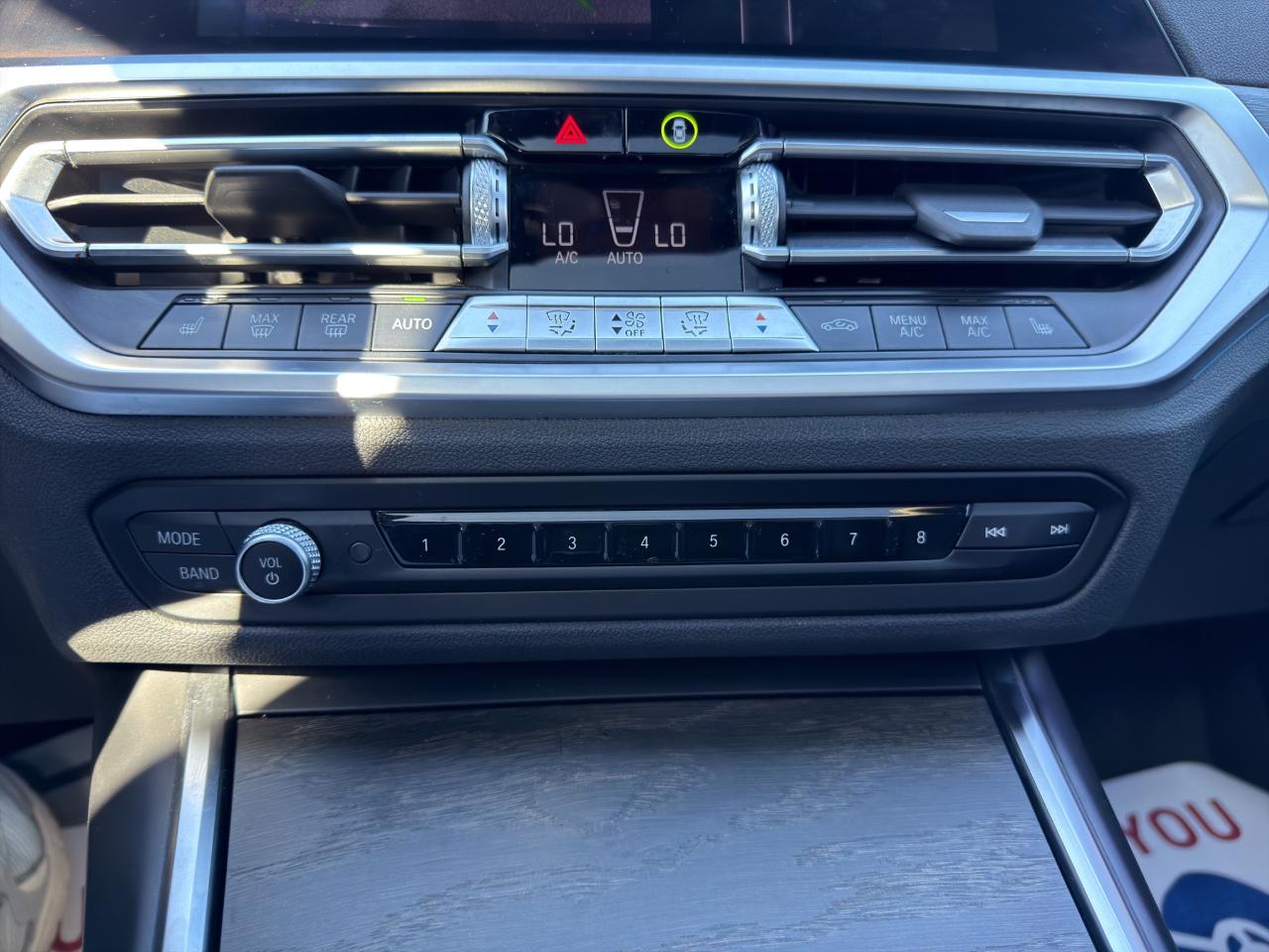 BMW 3-Series 330e 2022