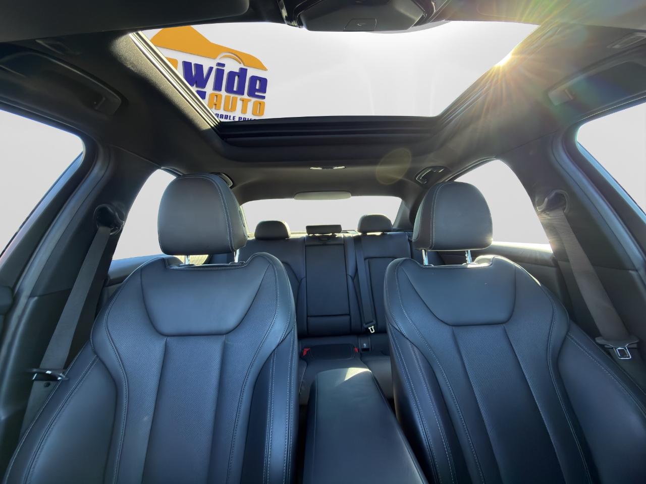 BMW 3-Series 330e 2022