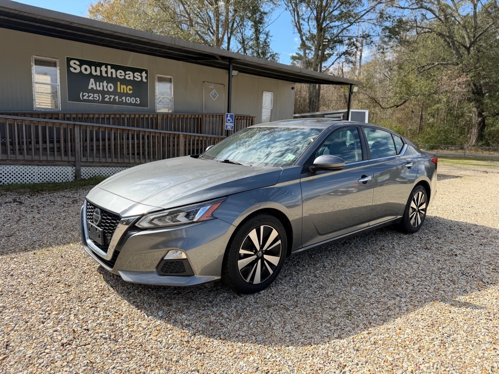 2022 Nissan Altima 2.5 SV